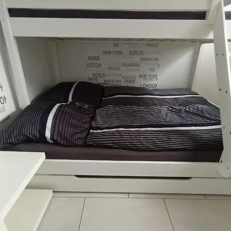 بيت للعطل Marina